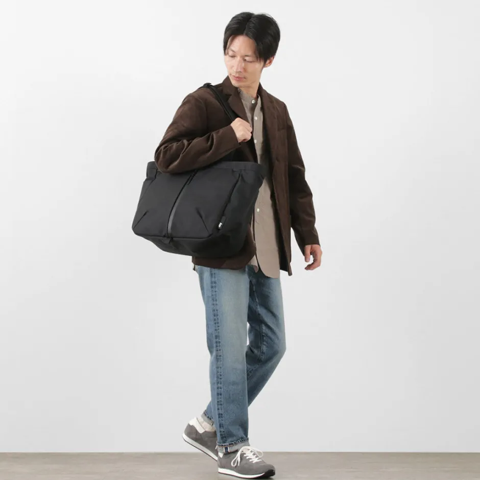 Briefcases | Tote Bags^AER / City Tote black