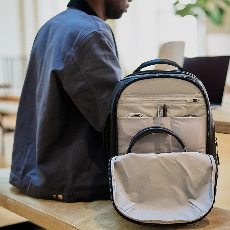 Briefcases | Backpacks^AER / Daypack 3 black