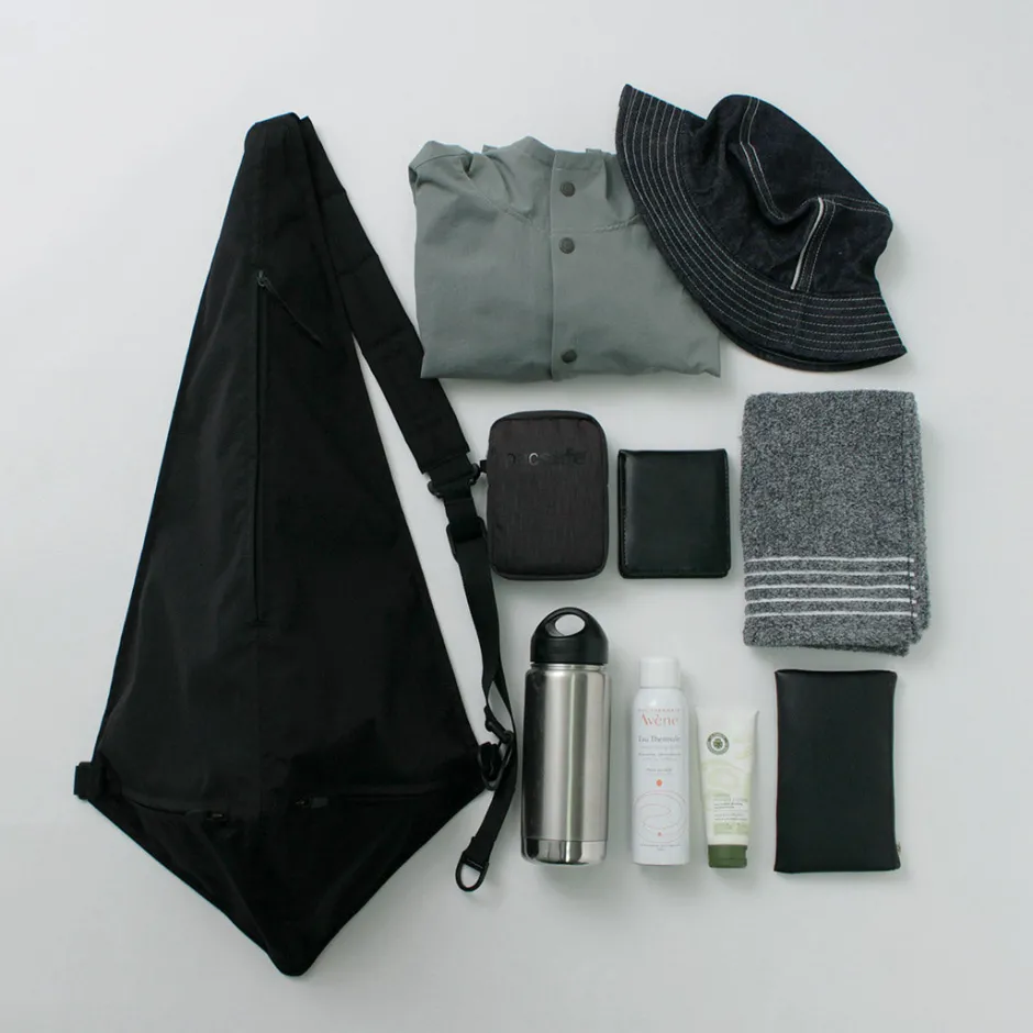 Shoulder Bags^BAICYCLON BY BAGJACK / BCL-73 Triangle One Strap Bag black