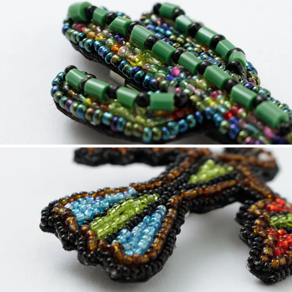 Other Goods^BEADED ACCESSORIES / Beaded pin badge M