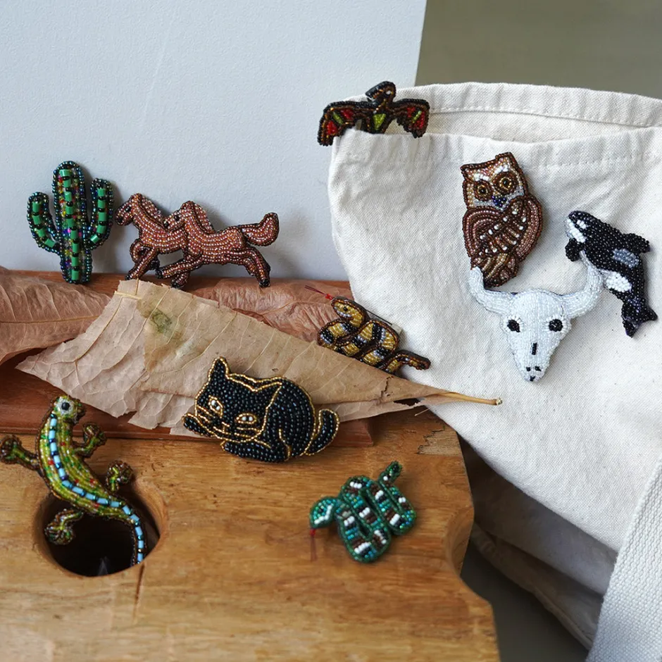 Other Goods^BEADED ACCESSORIES / Beaded pin badge M