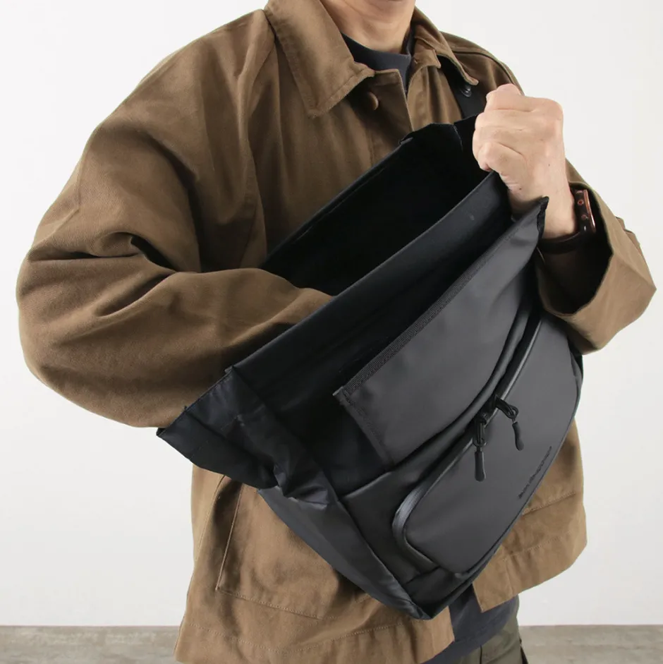 Briefcases | Shoulder Bags^BERUF / Satellite 10+ sling bag