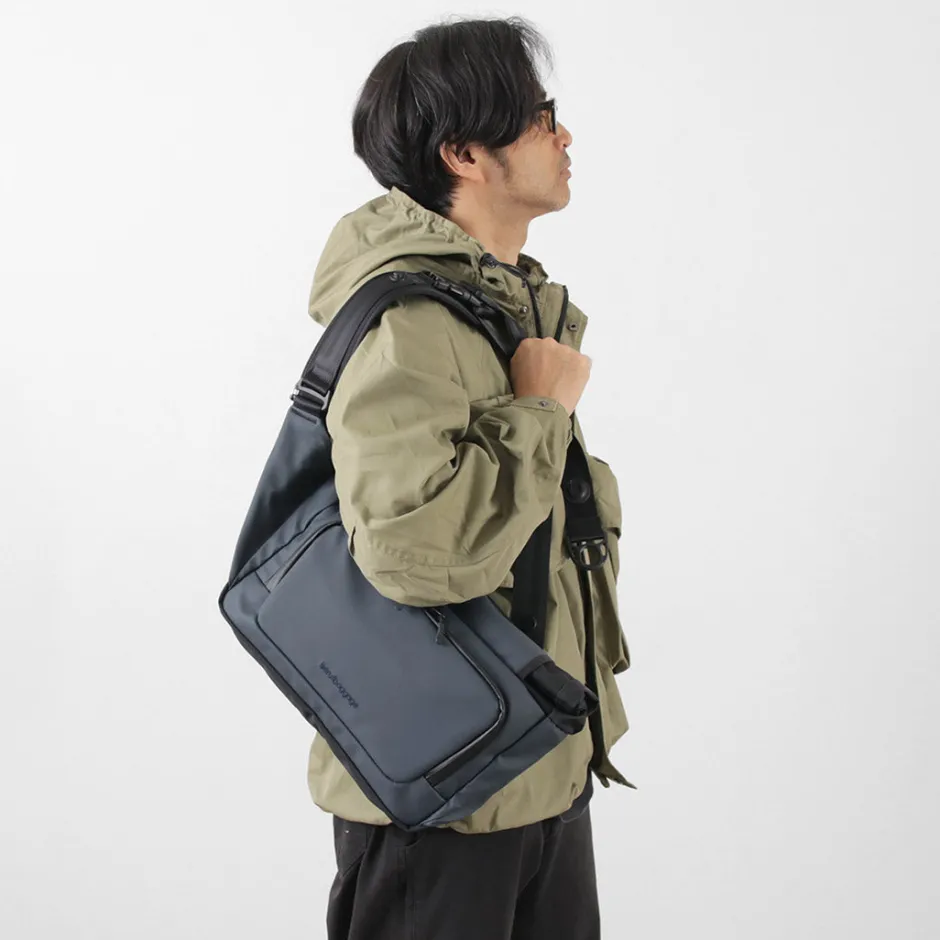 Briefcases | Shoulder Bags^BERUF / Satellite 10+ sling bag