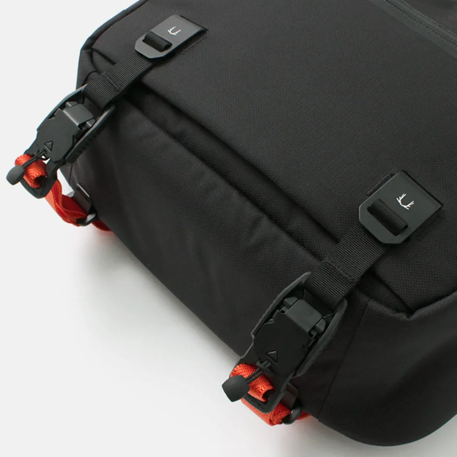Other Goods^BLACK EMBER / V-Buckle Compression Strap