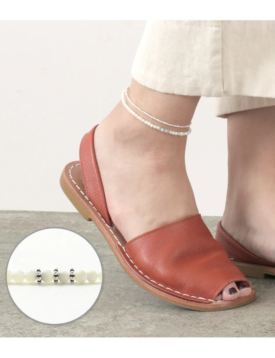 Anklets^CHALISA T.. / Round Shell Wrap Anklet/Karen Silver Flat Beads white