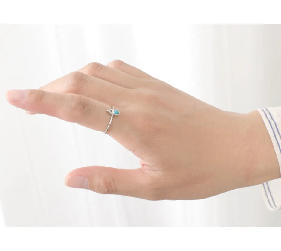 Anklets^CHALISA T.. / Turquoise Circle Triangle Extra Fine Ring blue