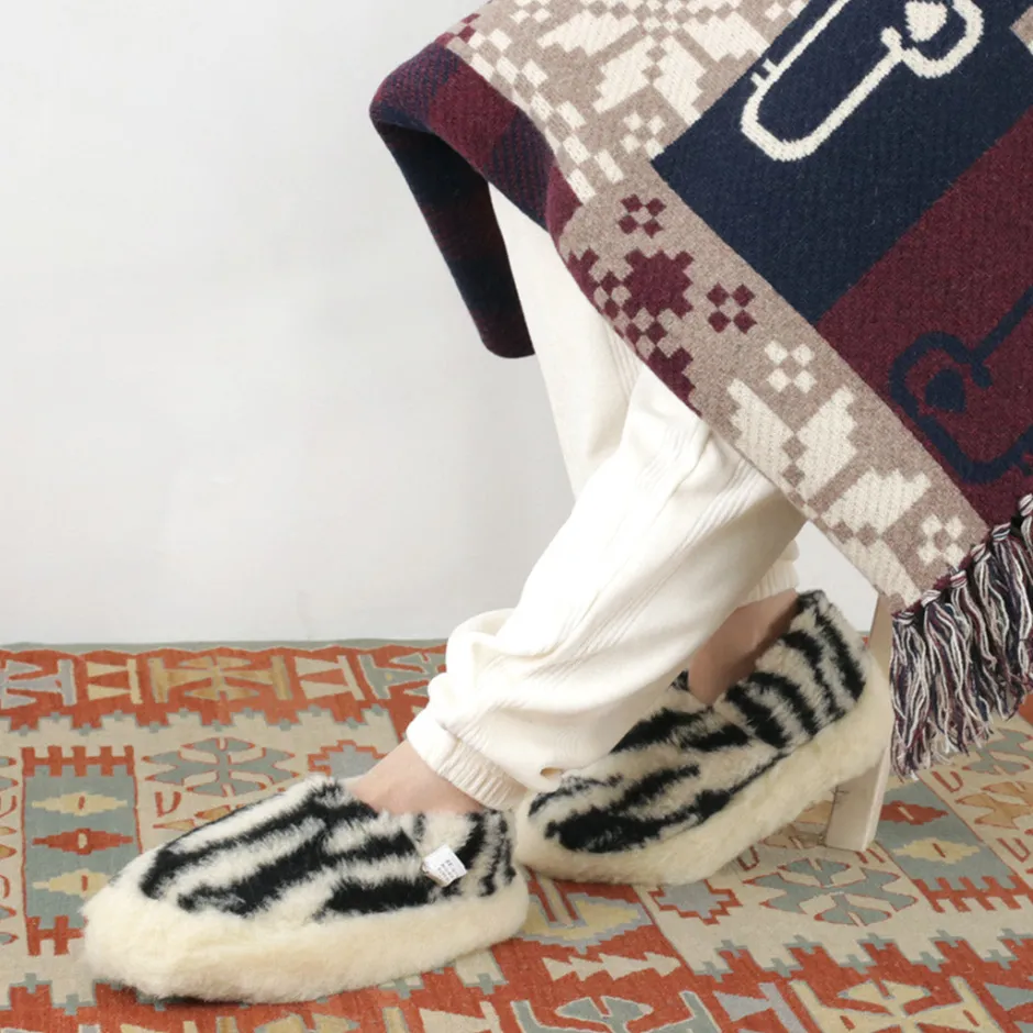 Other Goods^COLDBREAKER / Siberian Slippers