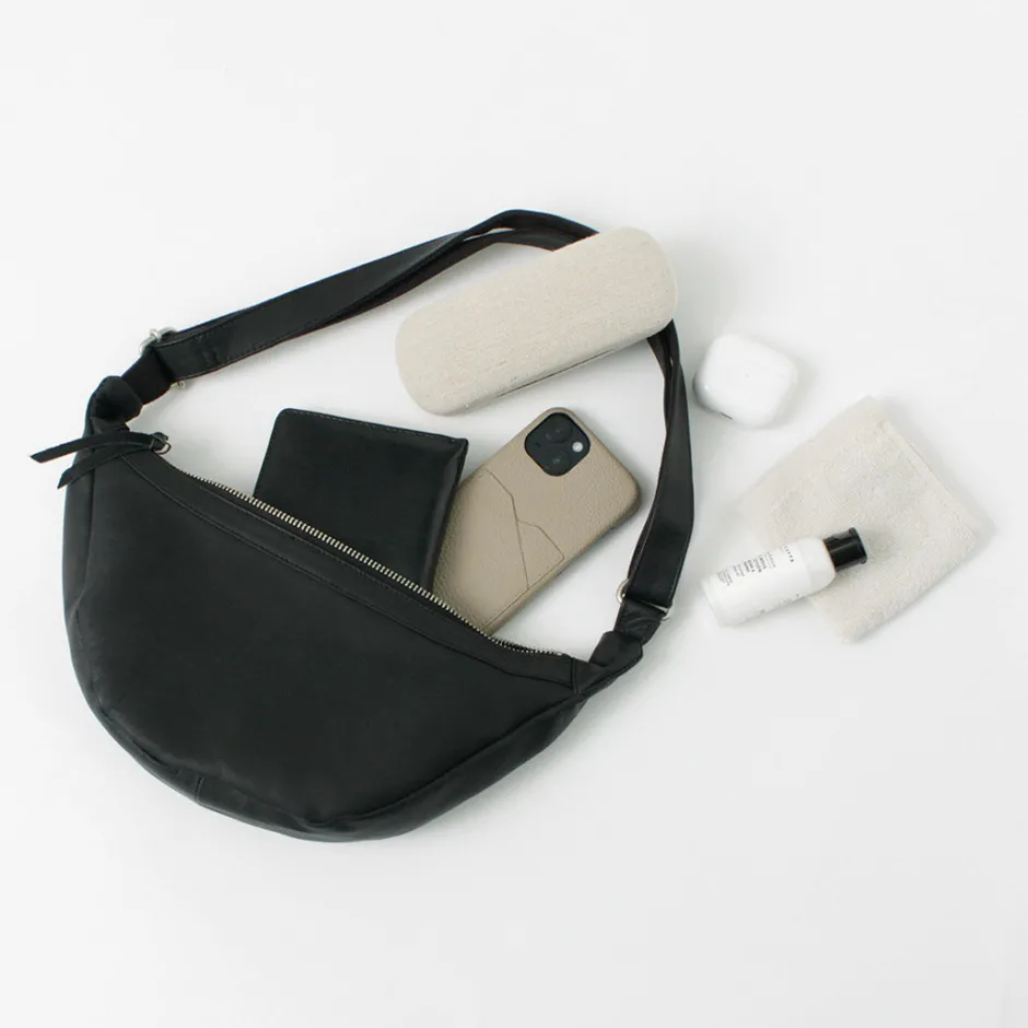 Shoulder Bags^CREED / Leather Shoulder Bag black