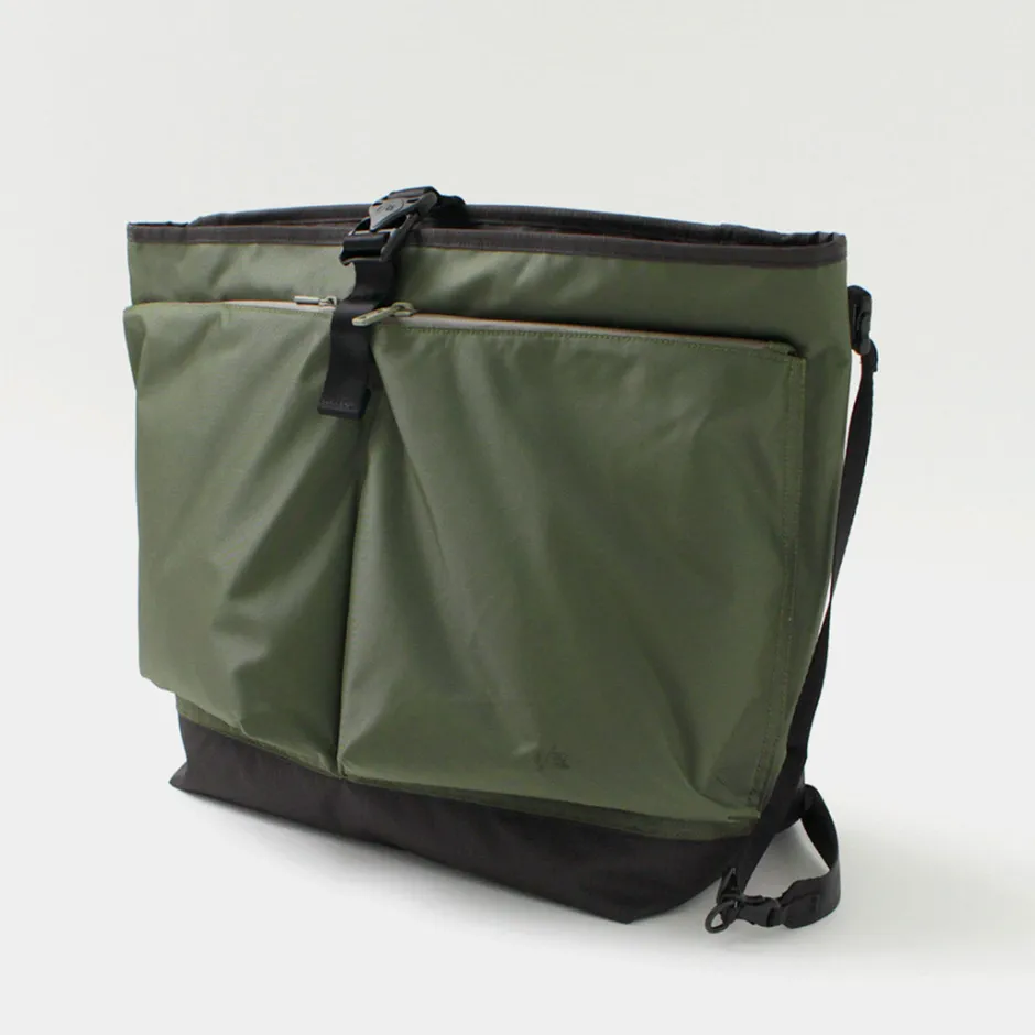 Shoulder Bags^F/CE. F/CE. / Lightweight courier shoulder bag