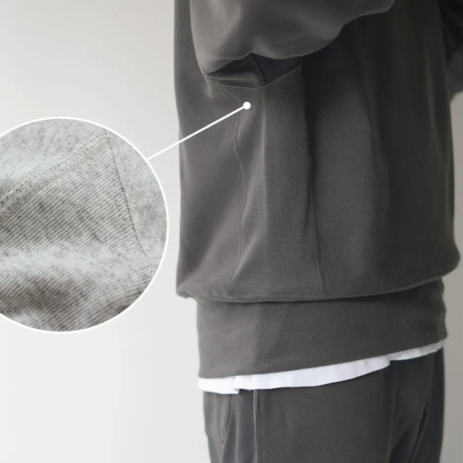 Sweatshirts^HEALTHKNIT / Room Setup Sweatshirt