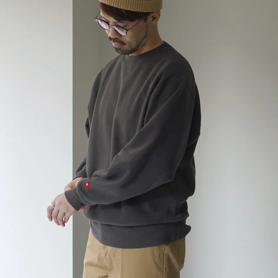 Sweatshirts^HEALTHKNIT / Room Setup Sweatshirt