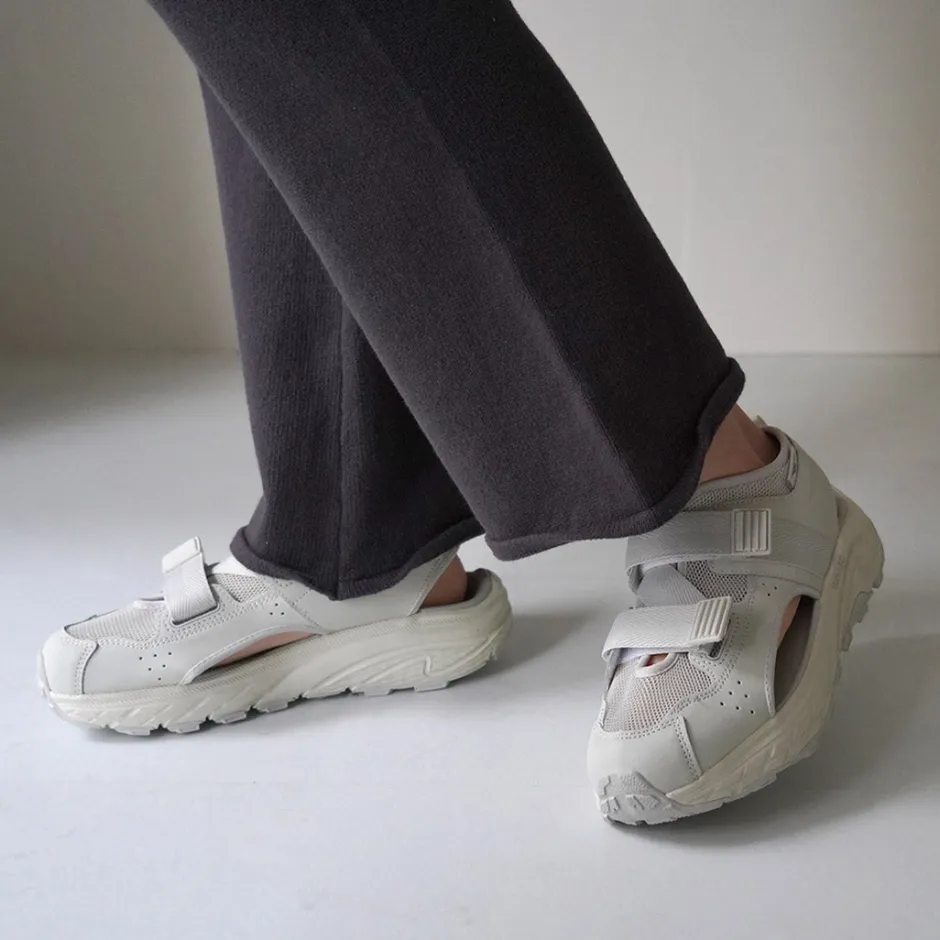 Sandals^HI-TEC / East End Port Sandals